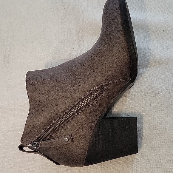 Women's Wide Width Ankle Boots, Extra Wide Mid Heel Side Zipper Booties - Picture 9 of 10